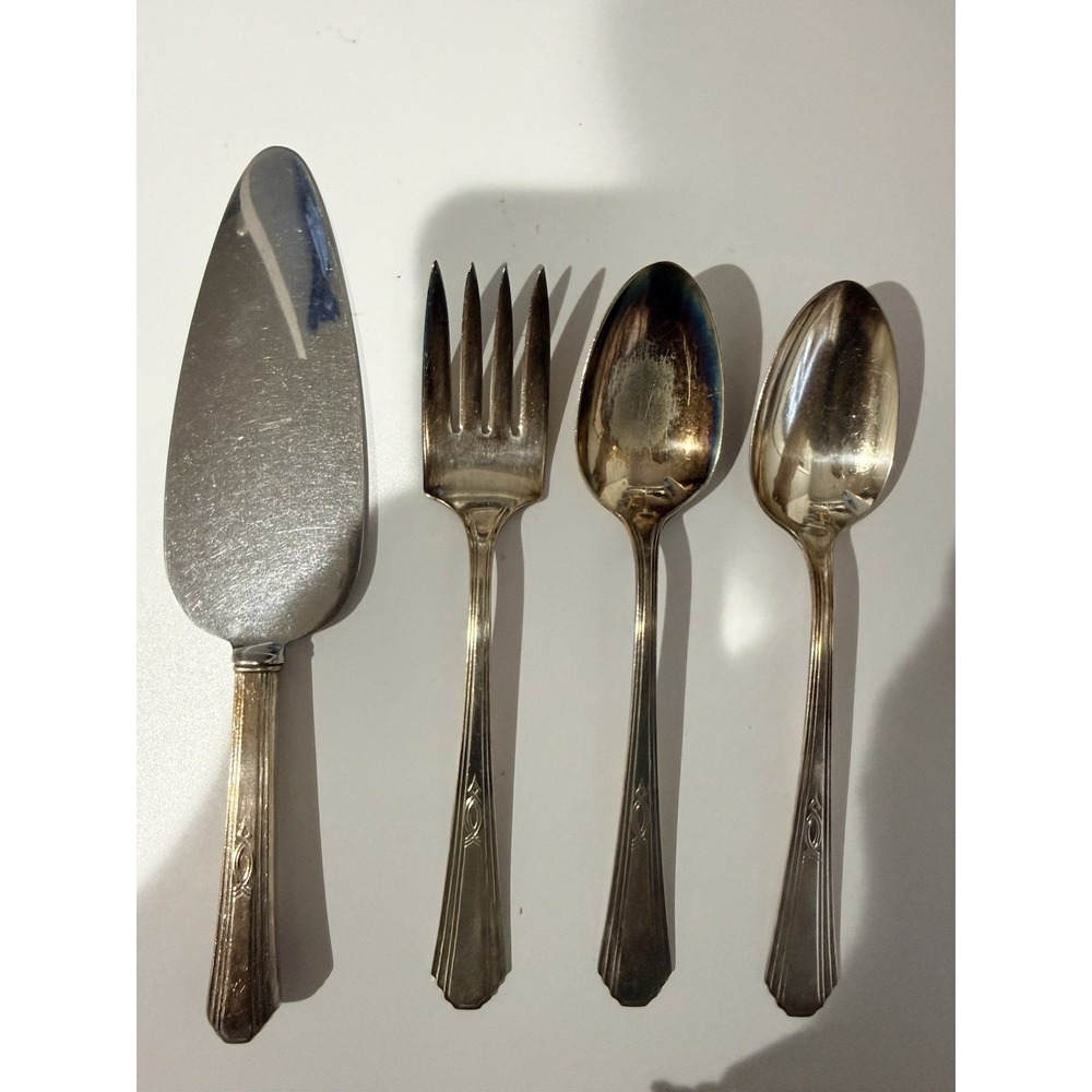 Wm‎ Rogers & Son AA Serving Utensils Cake Spoon Silverplate Art Deco 4 Pieces